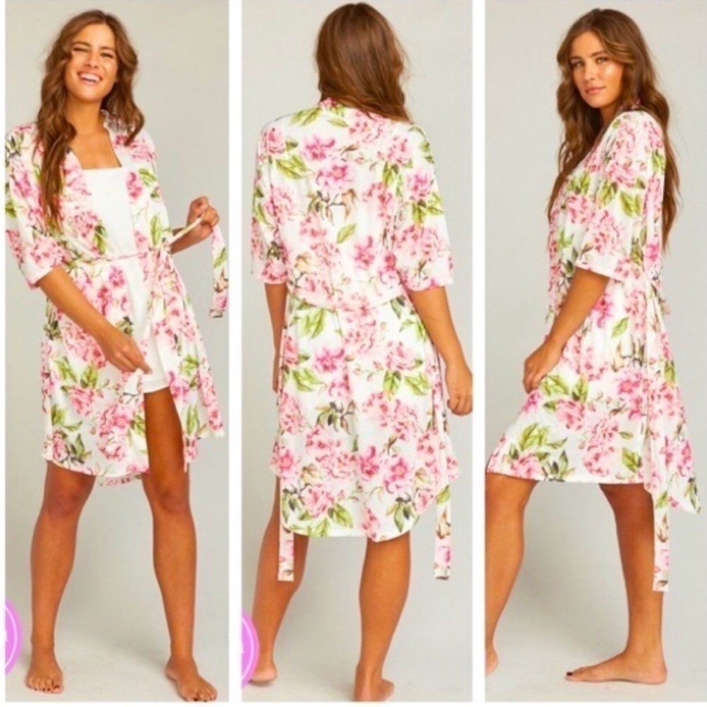 Show Me Your Mumu Brie Floral Robe Short Pink Green One Size Kimono Style Beach